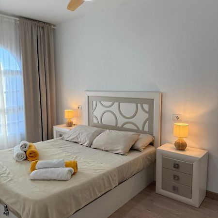 Seaside Paradise - 2 Bedroom Apartment With Ocean Views & Air Conditioning In Playa San Juan Kültér fotó