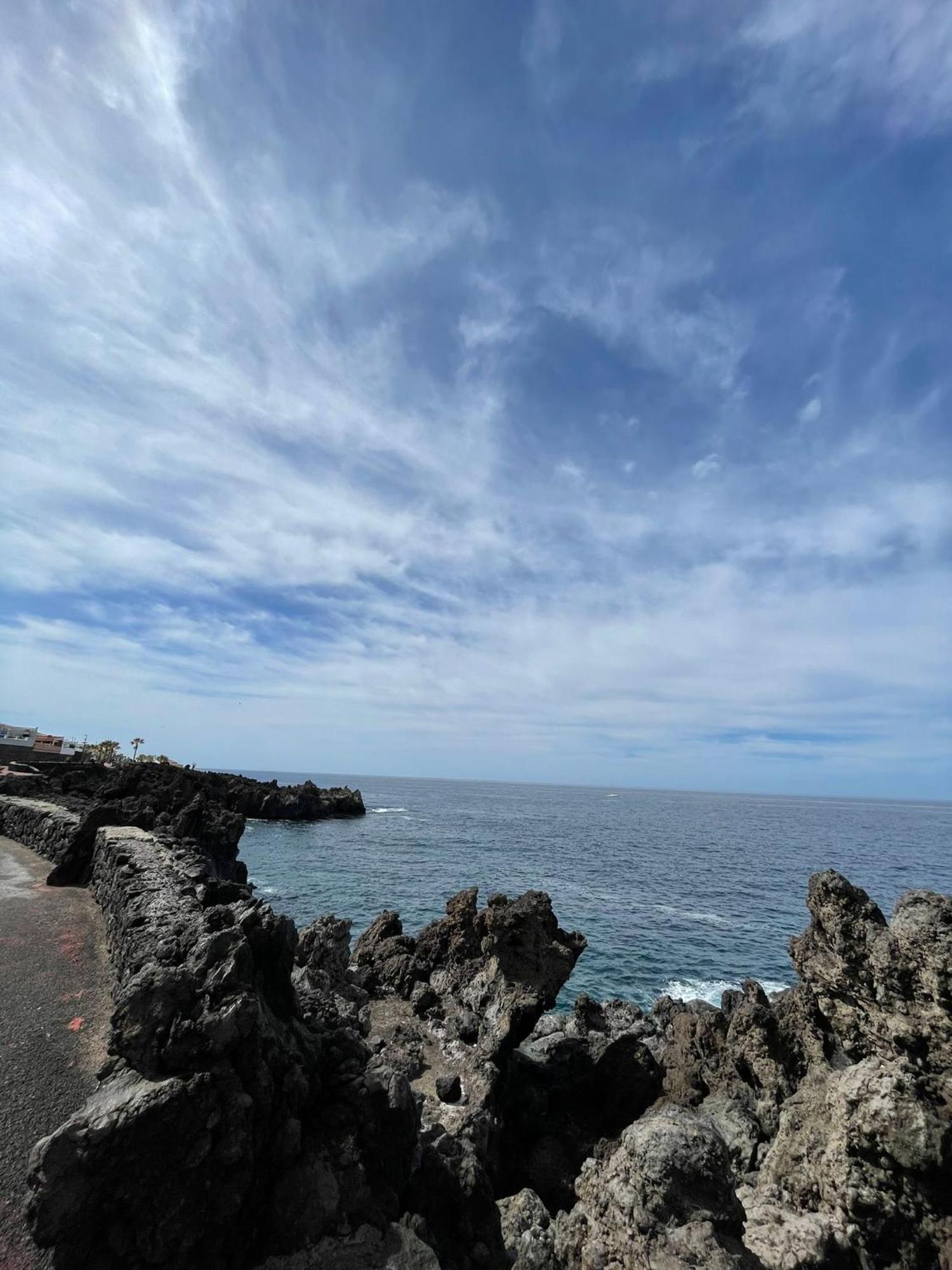 Seaside Paradise - 2 Bedroom Apartment With Ocean Views & Air Conditioning In Playa San Juan Kültér fotó