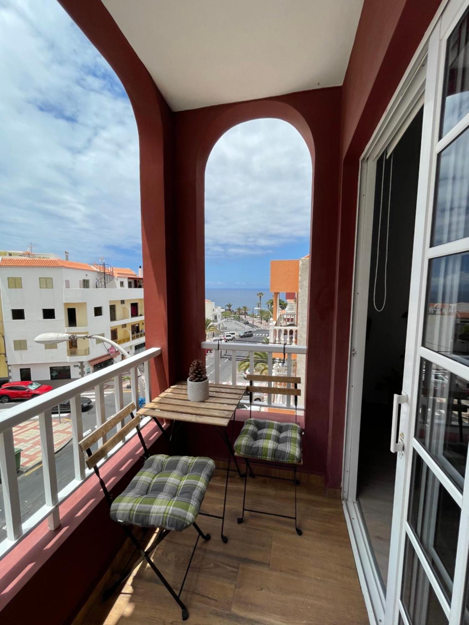 Seaside Paradise - 2 Bedroom Apartment With Ocean Views & Air Conditioning In Playa San Juan Kültér fotó