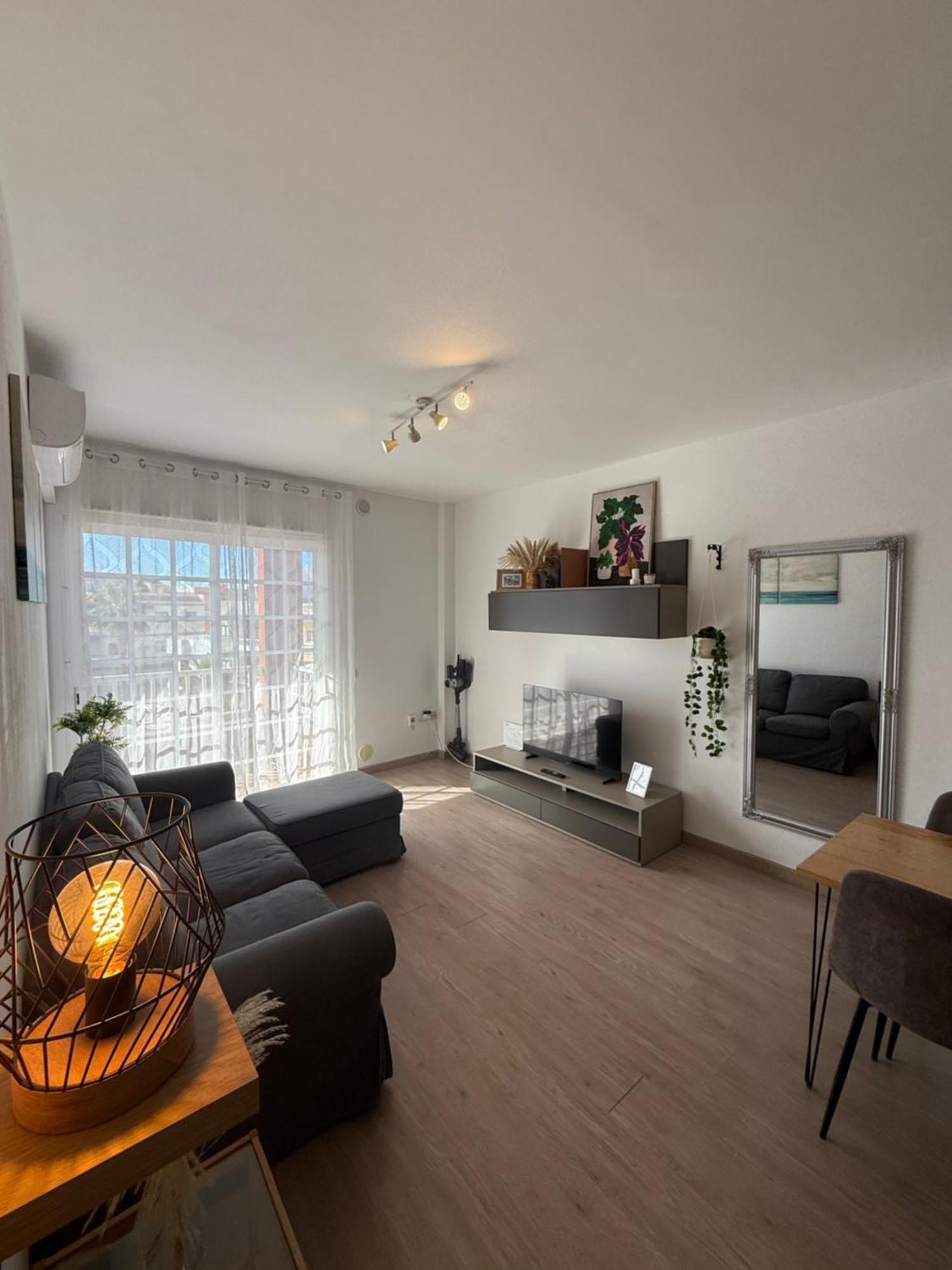Seaside Paradise - 2 Bedroom Apartment With Ocean Views & Air Conditioning In Playa San Juan Kültér fotó